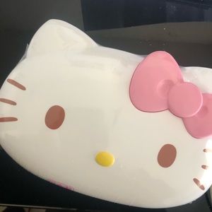Hello Kitty wipes case and wipes